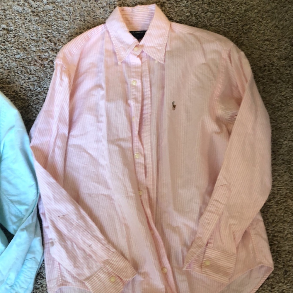 Ralph Lauren shirts one size4 and the other is size2 the size4 fits the same - Picture 3 of 5